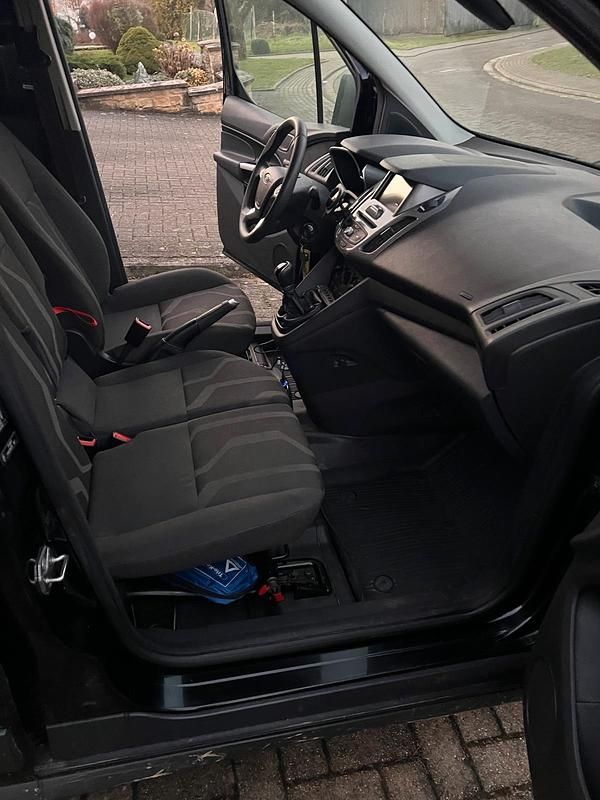 Second-hand Ford Transit Connect 101 CP (74 kW) 2016 Negru Monovolum