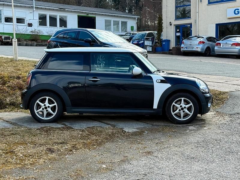Second-hand Mini Cooper 120 CP (88 kW) 2007 Negru Hatchback