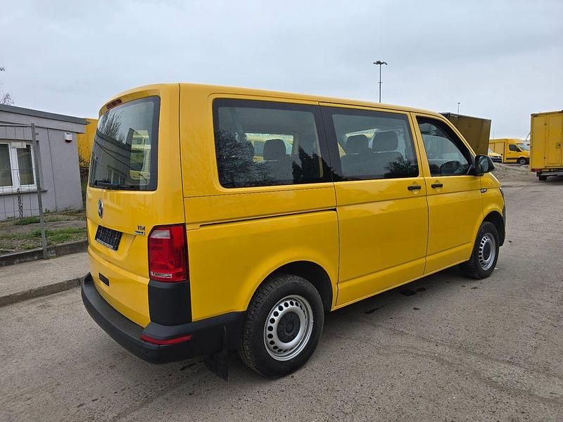 Gebraucht VW Transporter 150 PS (110 kW) 2016 Gelb Van