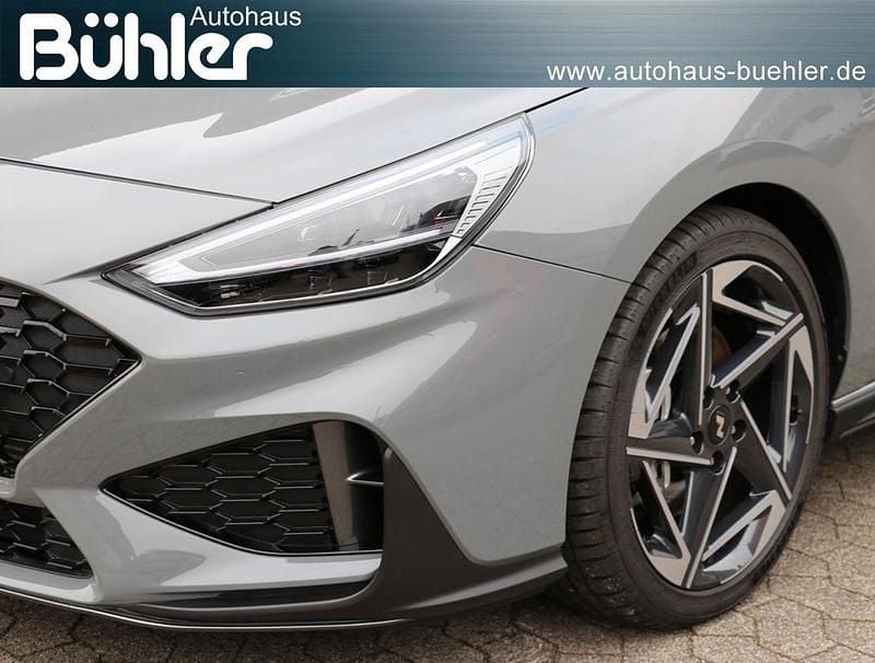 Neu Hyundai i30 N Line 140 PS (102 kW) 2025 Shadow grey uni Limousine