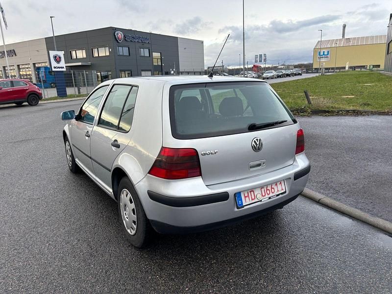 Gebraucht VW Golf IV 75 PS (55 kW) 2001 Silber Kleinwagen
