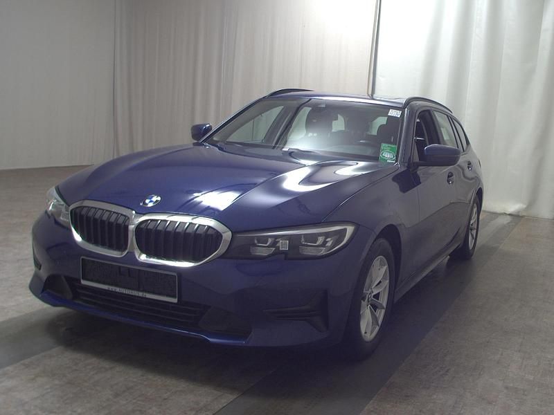 Gebraucht BMW 320 Advantage 190 PS (139 kW) 2021 Blau Kombi