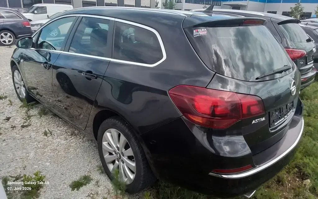 Gebraucht Opel Astra Exklusiv 165 PS (121 kW) 2015 Schwarz Kombi