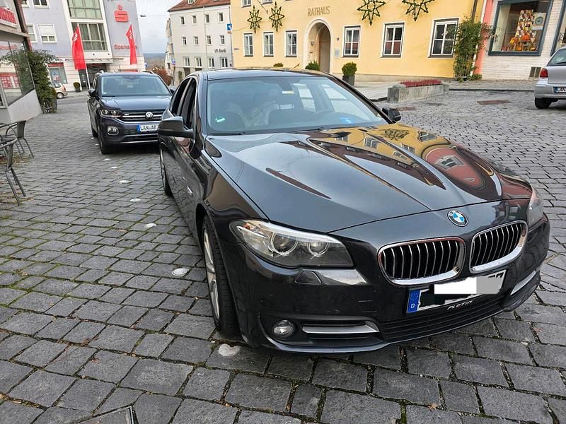 Gebraucht BMW 520 190 PS (139 kW) 2016 Grau Limousine