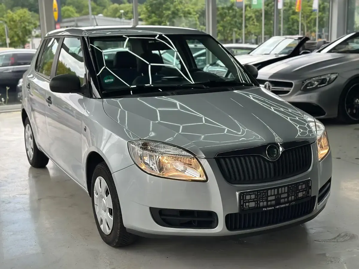 Gebraucht Skoda Fabia Classic 69 PS (50 kW) 2008 Silber Kleinwagen