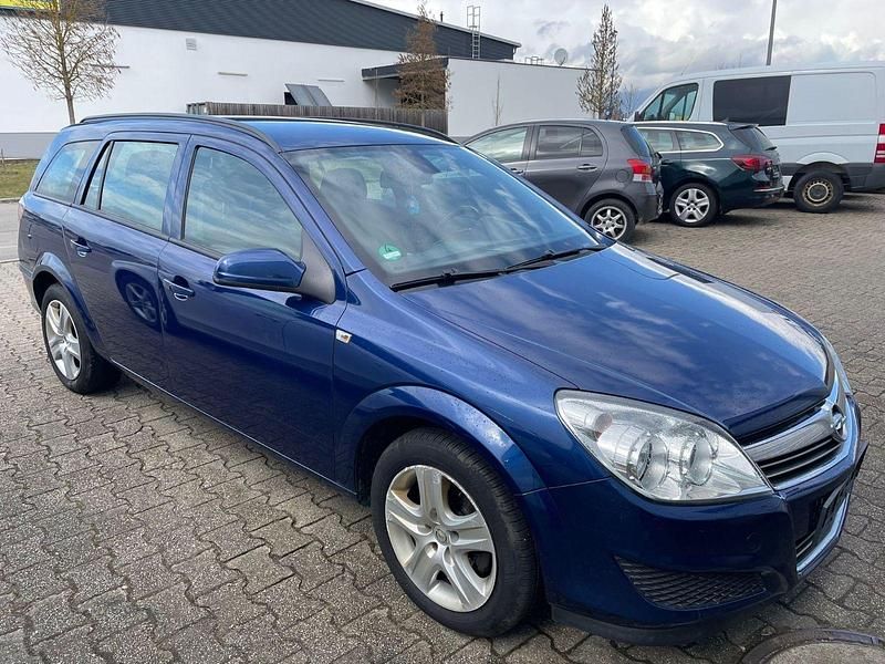 Gebraucht Opel Astra Edition 116 PS (85 kW) 2009 Blau Kombi