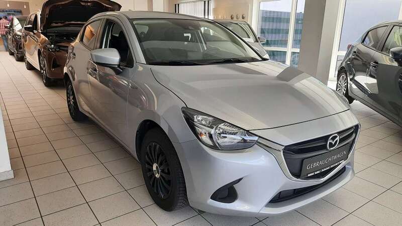 Gebraucht Mazda 2 Kizoku 90 PS (66 kW) 2017 Diamantsilber metallic Kleinwagen