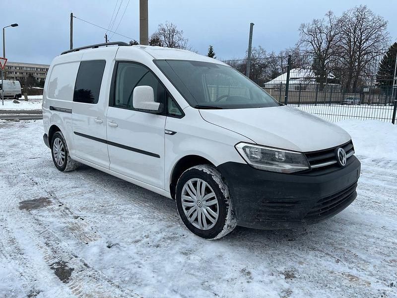 Gebraucht VW Caddy Maxi Trendline 125 PS (91 kW) 2019 Weiß Van / Kleinbus