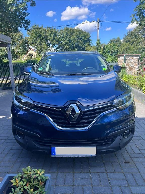 Blau Gebraucht 2017 Renault Kadjar Business SUV | 9.999 € (Guter Preis) - Bild 1/4