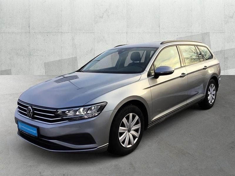 Gebraucht VW Passat Conceptline 150 PS (110 kW) 2022 Silber Limousine