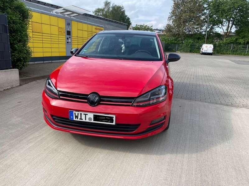 Rot Gebraucht 2014 VW Golf VII Cup Limousine | 14.990 € (Etwas zu teuer) - Bild 1/4