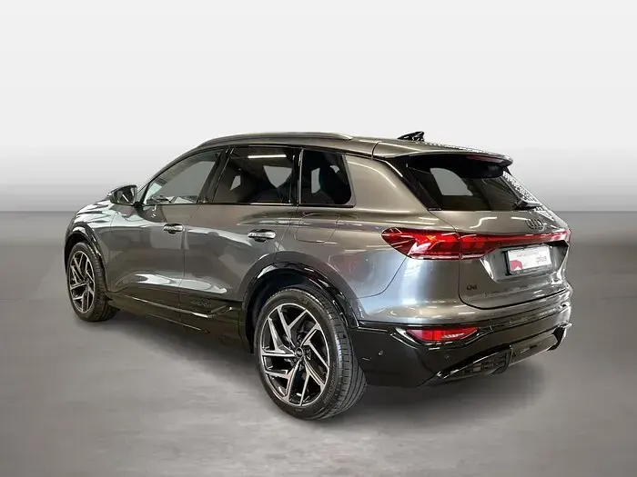 Gebraucht Audi Q6 e-tron Sport 284 kW (387 PS) 2025 Daytonagrau perleffekt SUV