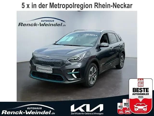 Grau Gebraucht 2020 Kia e-Niro Spirit SUV | 21.989 € (Fairer Preis) - Bild 1/4