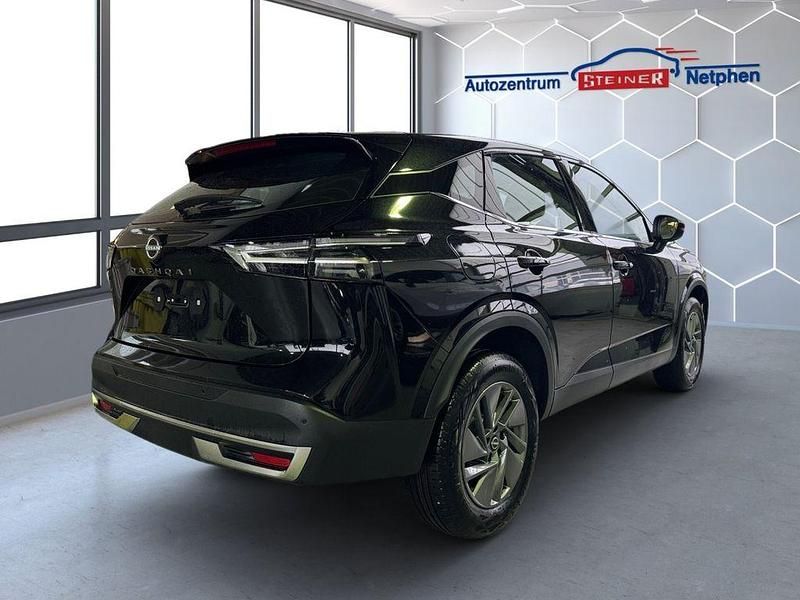 Gebraucht Nissan Qashqai Acenta+ 140 PS (102 kW) 2025 Schwarz SUV