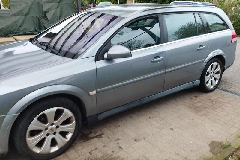 Gebraucht Opel Vectra 114 PS (83 kW) 2008 Grau Kombi