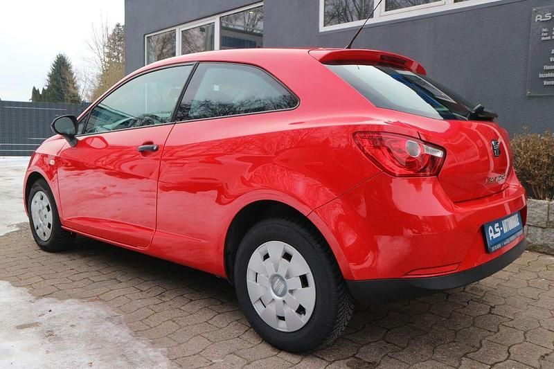 Gebraucht Seat Ibiza SC Basis 60 PS (44 kW) 2011 Rot Kleinwagen