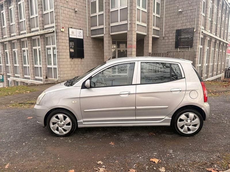 Gebraucht Kia Picanto EX 65 PS (47 kW) 2005 Liquid silver Kleinwagen