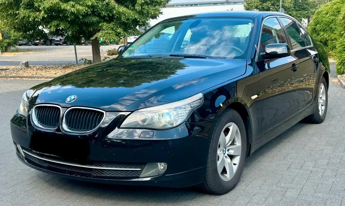 Gebraucht BMW 520 177 PS (130 kW) 2009 Schwarz Limousine