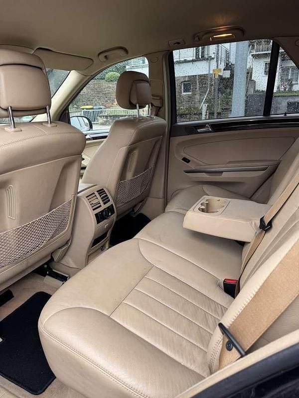 Schwarz Gebraucht 2008 Mercedes ML420 Edition 1 SUV | 5.350 € (Superpreis) - Bild 1/4