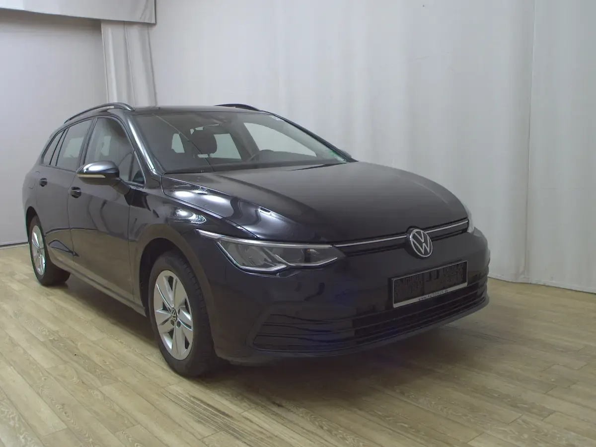 Gebraucht VW Golf VIII Pro 116 PS (85 kW) 2023 Schwarz Limousine