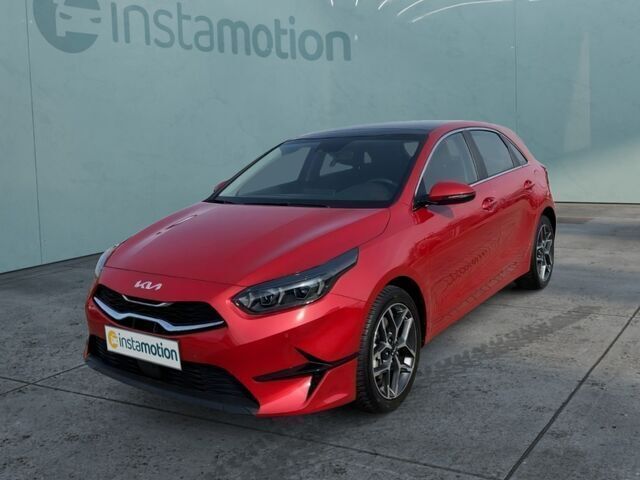 Gebraucht Kia Ceed Spirit 159 PS (116 kW) 2023 Rot Kleinwagen