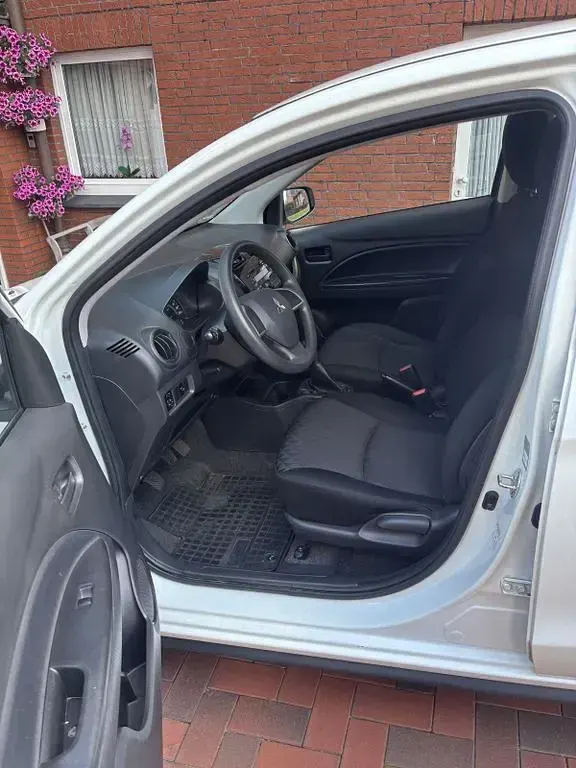 Gebraucht Mitsubishi Space Star 71 PS (52 kW) 2020 Weiß Kleinwagen