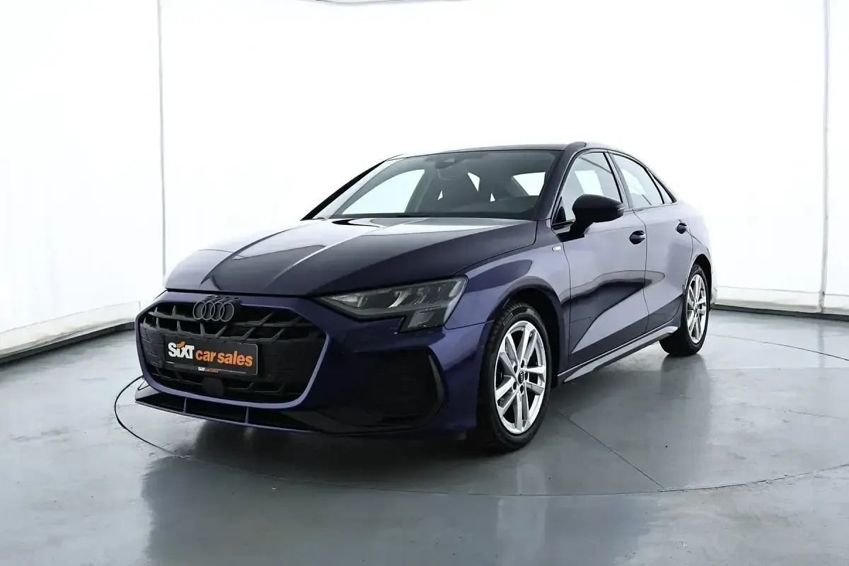 Gebraucht Audi A3 S-Line 85 PS (62 kW) 2025 Blau Limousine