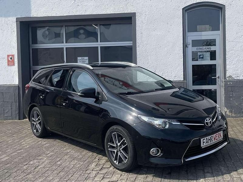 Gebraucht Toyota Auris Edition 124 PS (91 kW) 2014 Schwarz Kombi