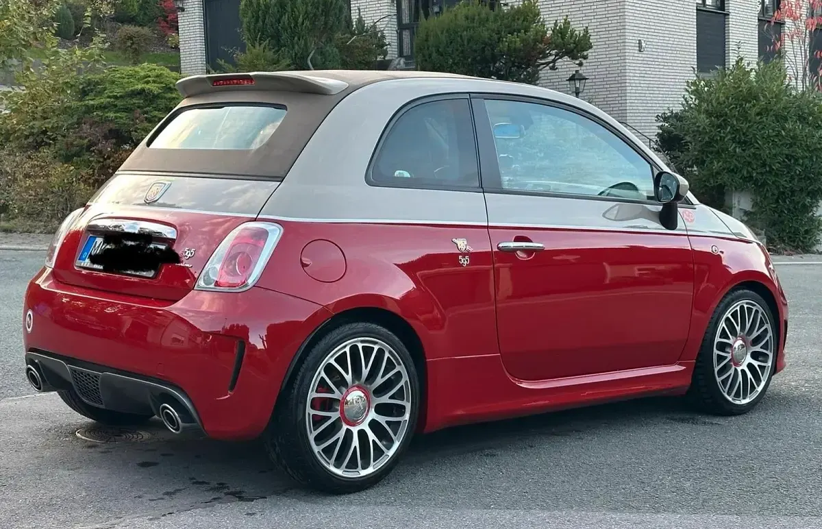 Usado Abarth 595C 160 HP (117 kW) 2014 Vermelho Cabrios