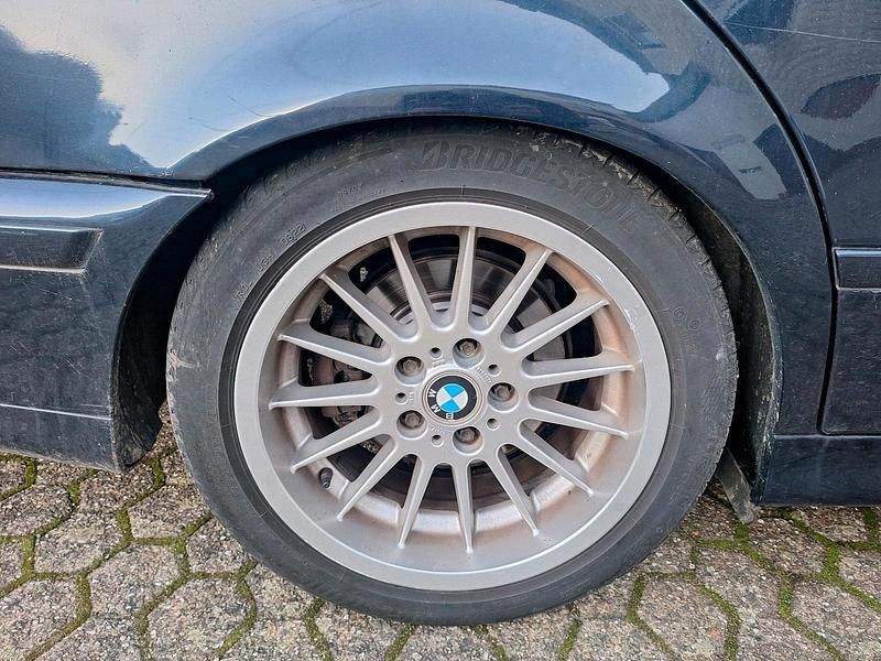 Gebraucht BMW 525 192 PS (141 kW) 2000 Blau Kombi