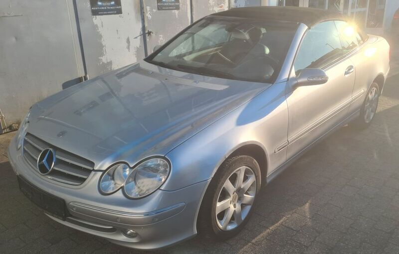 Silber Gebraucht 2005 Mercedes CLK200 Cabrio | 4.950 € (Guter Preis) - Bild 1/4