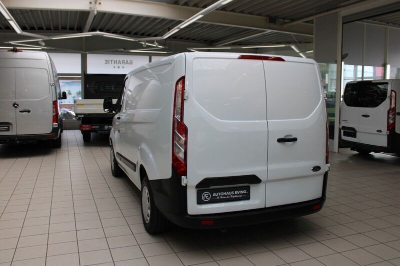 Gebraucht Ford Transit Custom 105 PS (77 kW) 2018 Weiß Van