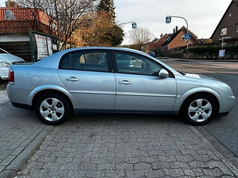 Gebraucht Opel Vectra Elegance 125 PS (91 kW) 2004 Silber Limousine