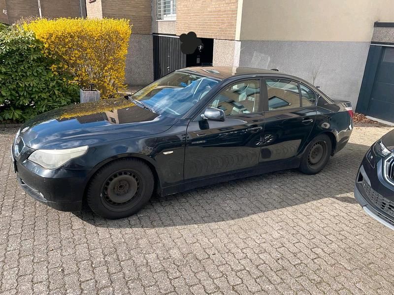Gebraucht BMW 520 170 PS (125 kW) 2003 Schwarz Limousine