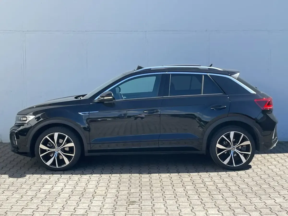 Gebraucht VW T-Roc R-line 150 PS (110 kW) 2024 Deep black perleffekt SUV