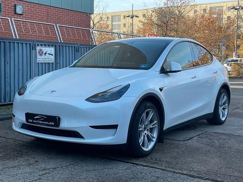 Gebraucht Tesla Model Y Standard Range 219 kW (299 PS) 2023 Weiß SUV