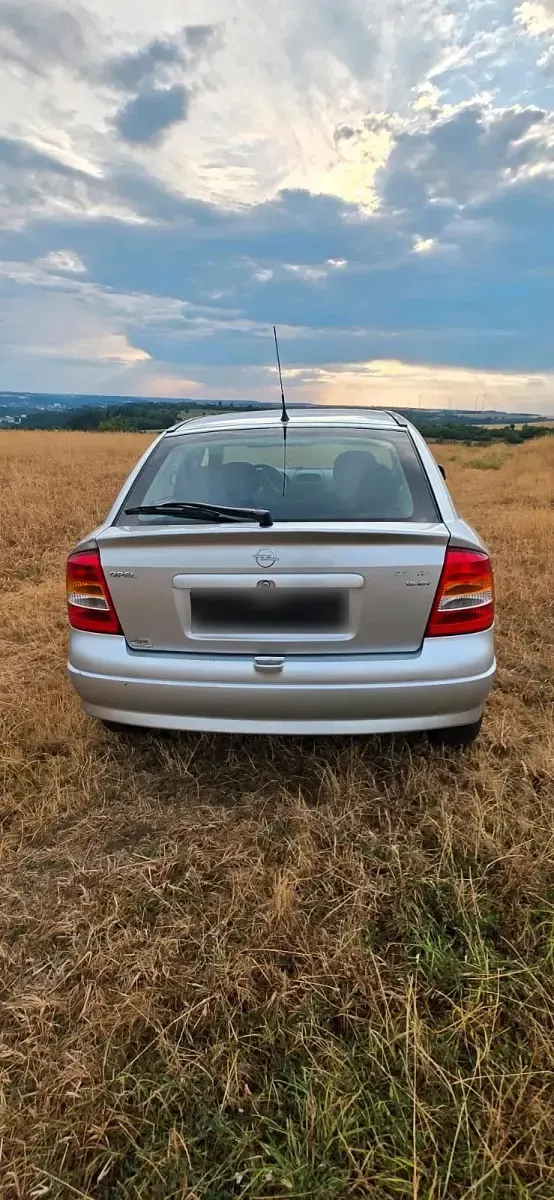Gebraucht Opel Astra 115 PS (84 kW) 1998 Silber Limousine