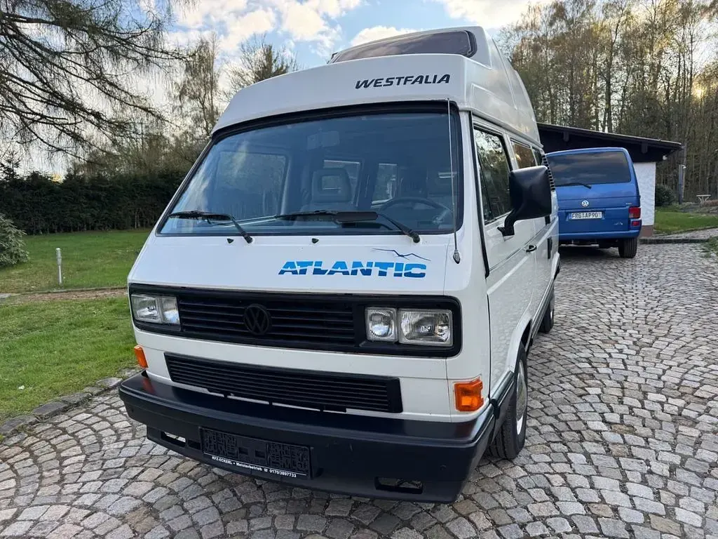 Używany VW Multivan 95 KM (69 kW) 1989 Biały Minivan