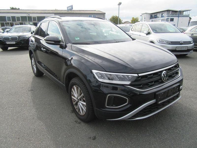 Schwarz Gebraucht 2025 VW T-Roc Life SUV | 22.990 € (Fairer Preis) - Bild 1/4