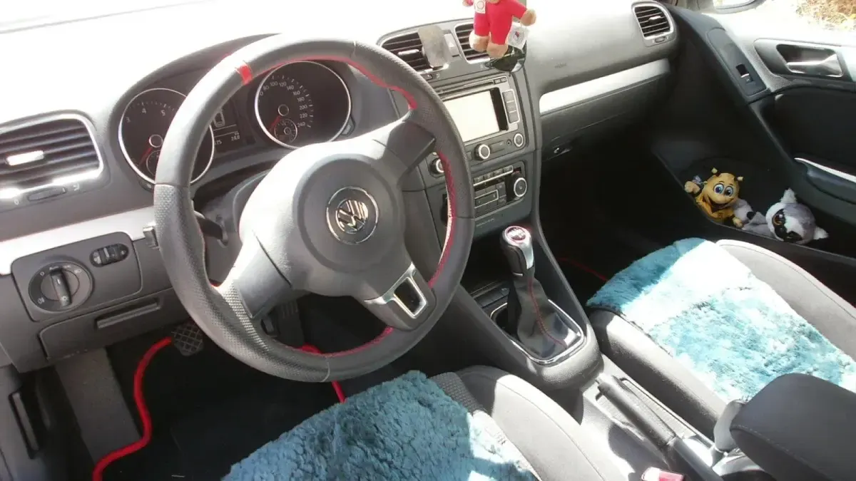 Gebraucht VW Golf Cabriolet 105 PS (77 kW) 2012 Weiß Cabrio