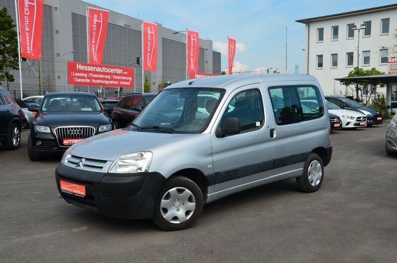 Grau Gebraucht 2007 Citroën Berlingo Advance Van / Kleinbus | 2.900 € (Fairer Preis) - Bild 1/4