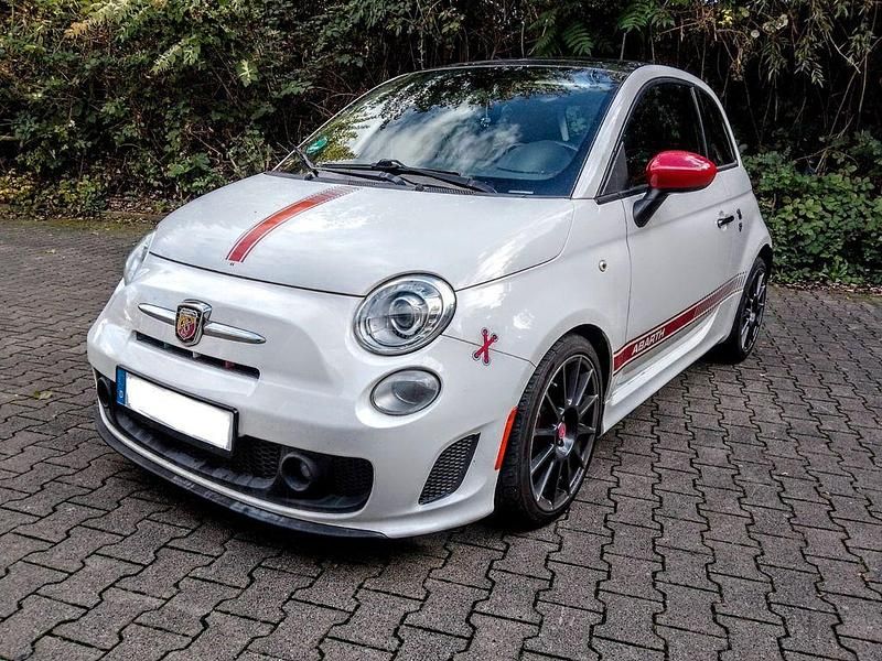 Weiß Gebraucht 2015 Abarth 595 Competizione Kleinwagen | 17.900 € (Teuer) - Bild 1/4