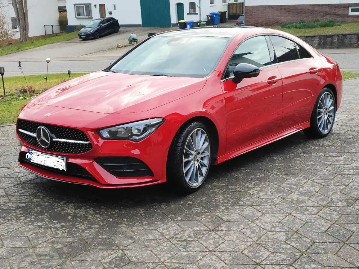 Gebraucht Mercedes CLA220 190 PS (139 kW) 2019 Rot Limousine