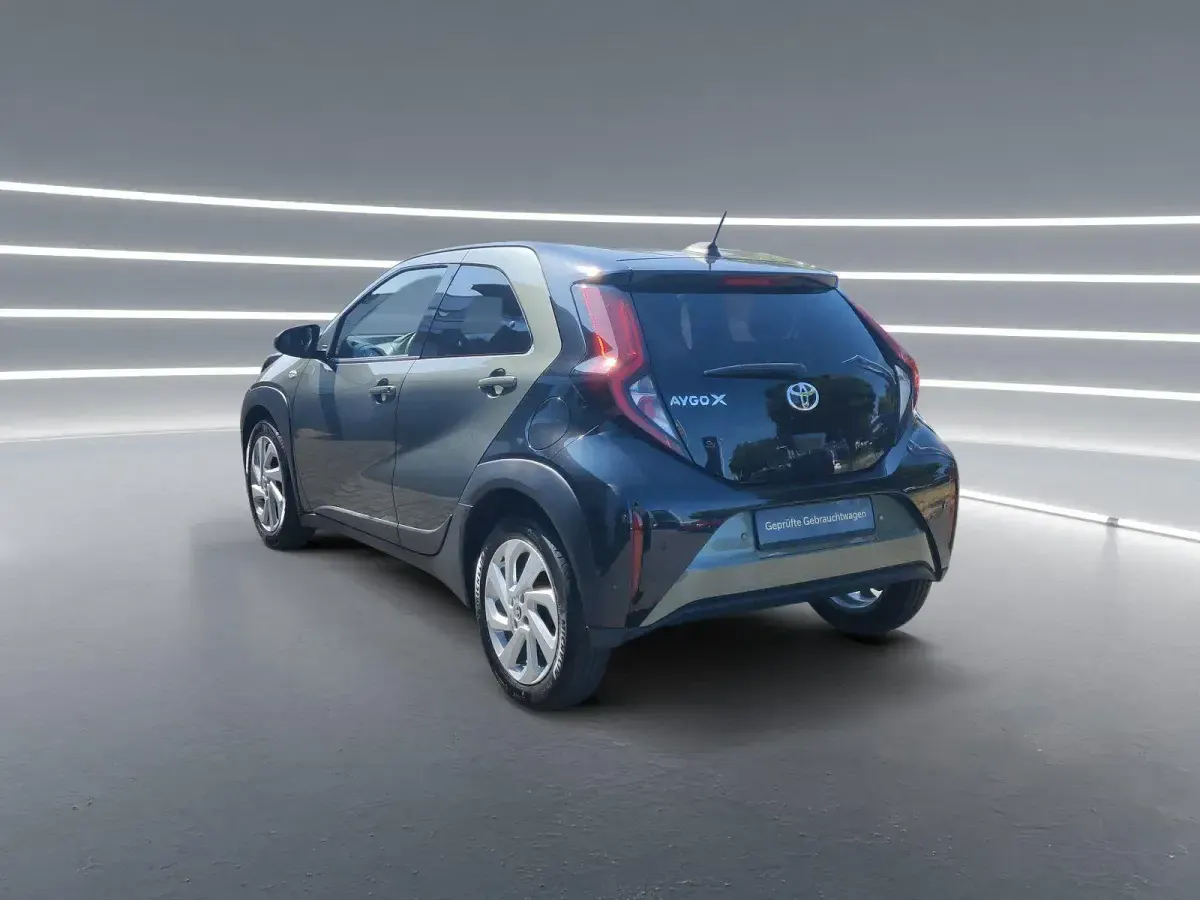 Gebraucht Toyota Aygo X Pulse 72 PS (52 kW) 2022 Grün SUV