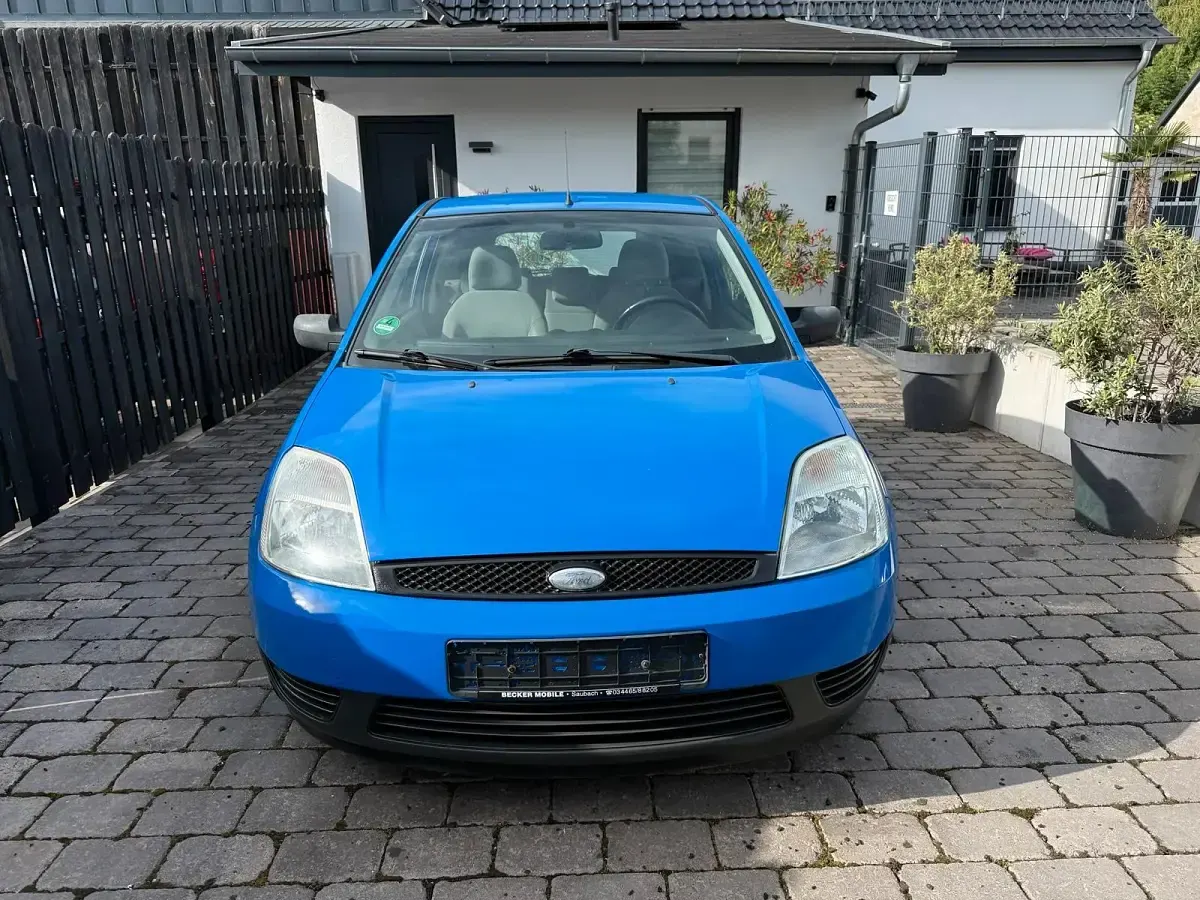 Gebraucht Ford Fiesta 60 PS (44 kW) 2003 Blau Kleinwagen