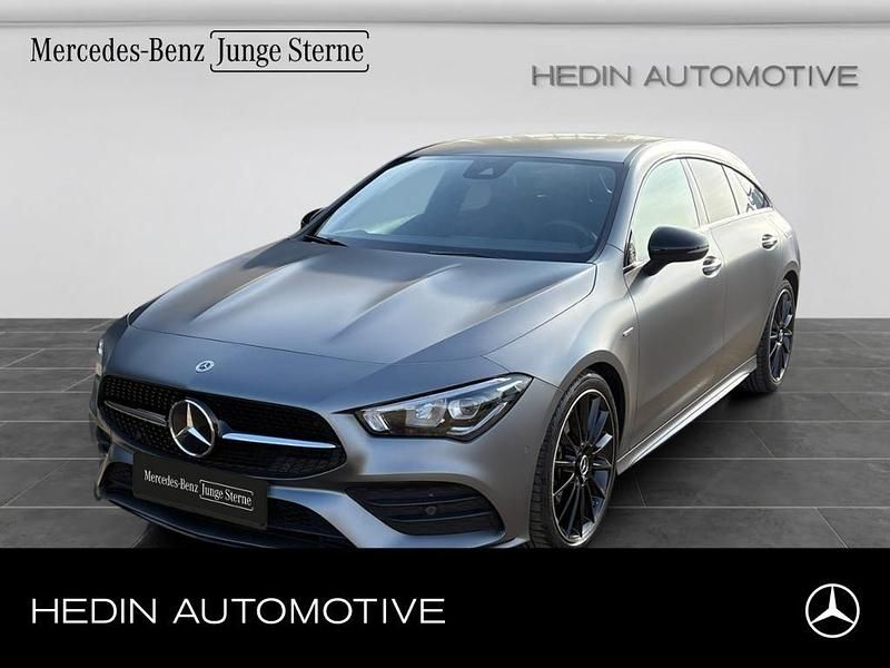 Grau Gebraucht 2022 Mercedes CLA180 Shooting Brake AMG Kombi | 29.998 € (Etwas zu teuer) - Bild 1/4