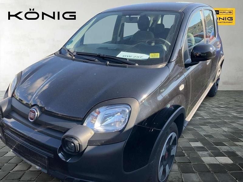 Schwarz Gebraucht 2023 Fiat Panda Cross Cross Kleinwagen | 11.900 € (Fairer Preis) - Bild 1/4