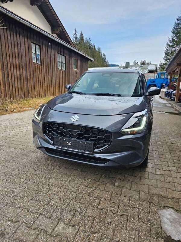 Mineral gray metallic Neu 2025 Suzuki Swift Comfort Kleinwagen | 19.490 € - Bild 1/4