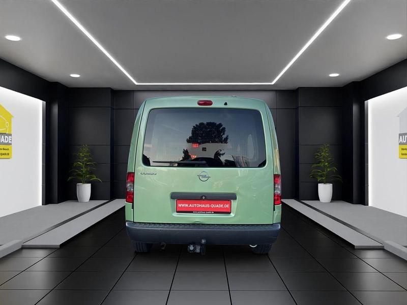 Gebraucht Opel Combo 90 PS (66 kW) 2010 Gruen Van / Kleinbus