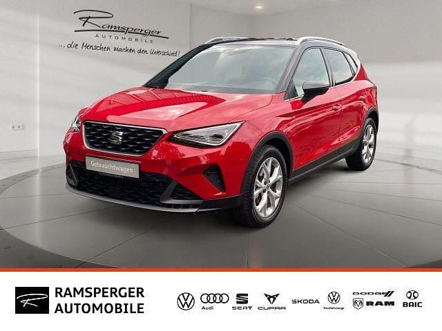 Rot (pure rot/midnight schwarz metallic) Gebraucht 2024 Seat Arona FR SUV | 22.930 € (Fairer Preis) - Bild 1/4